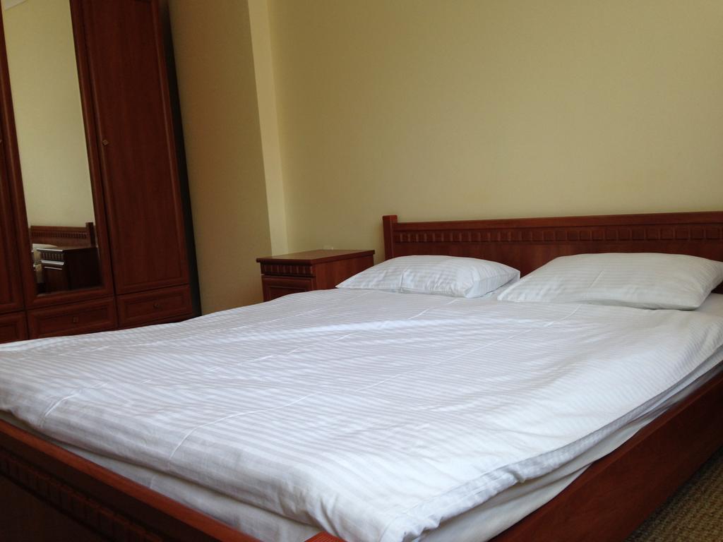 Hotel Usadba Tatarchik à Tatariv Extérieur photo