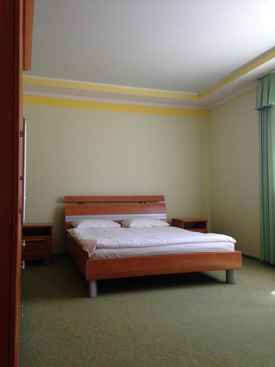 Hotel Usadba Tatarchik à Tatariv Extérieur photo